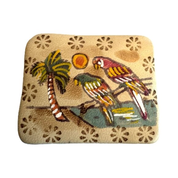 Vintage Faux-Leather Hinged Trinket Box "Puerto Rico" Souvenir, Painted Parrots - Picture 2 of 5